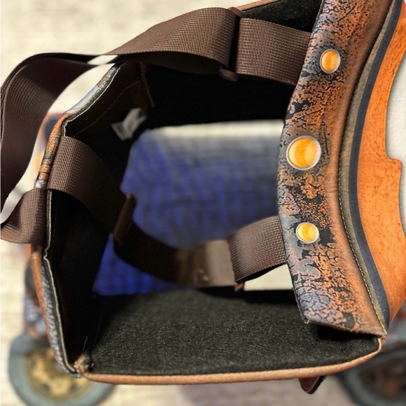 TOW MATER Costume - Picture 9 of 11